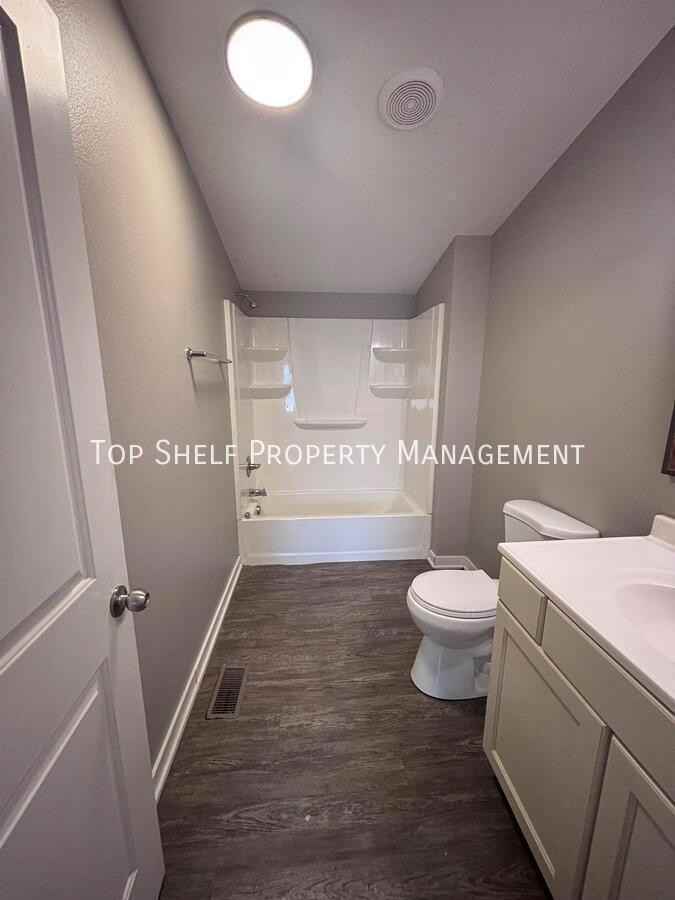 510 S 4th St - Photo 3 of 11