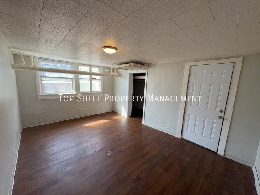 2419 Cottage Grove Ave #8 - Photo 2 of 6