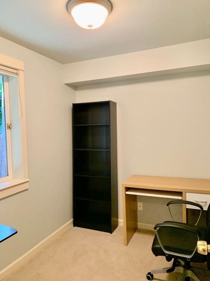 1225 Ne 124th St - Photo 4 of 24