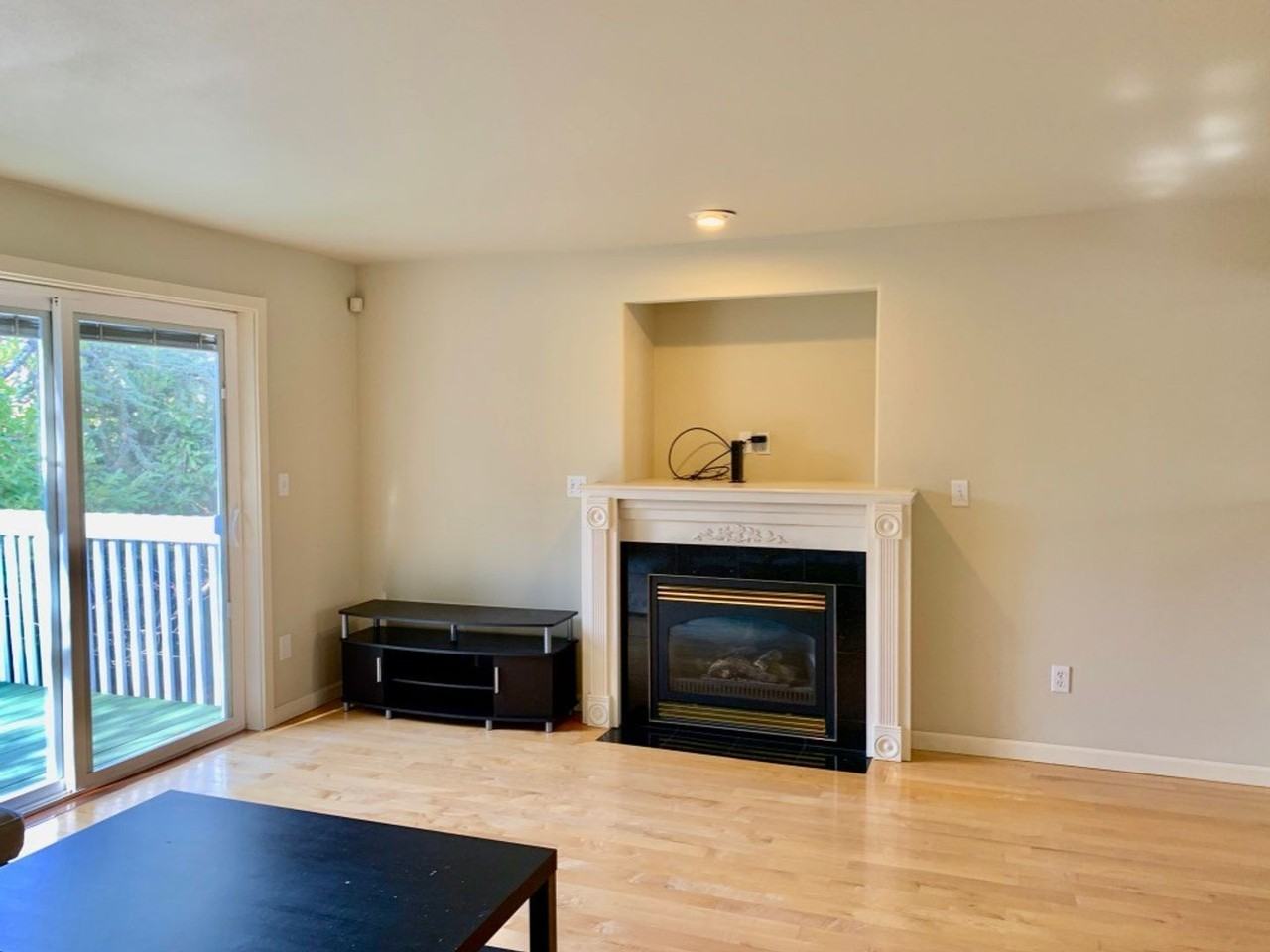 1225 Ne 124th St - Photo 5 of 24