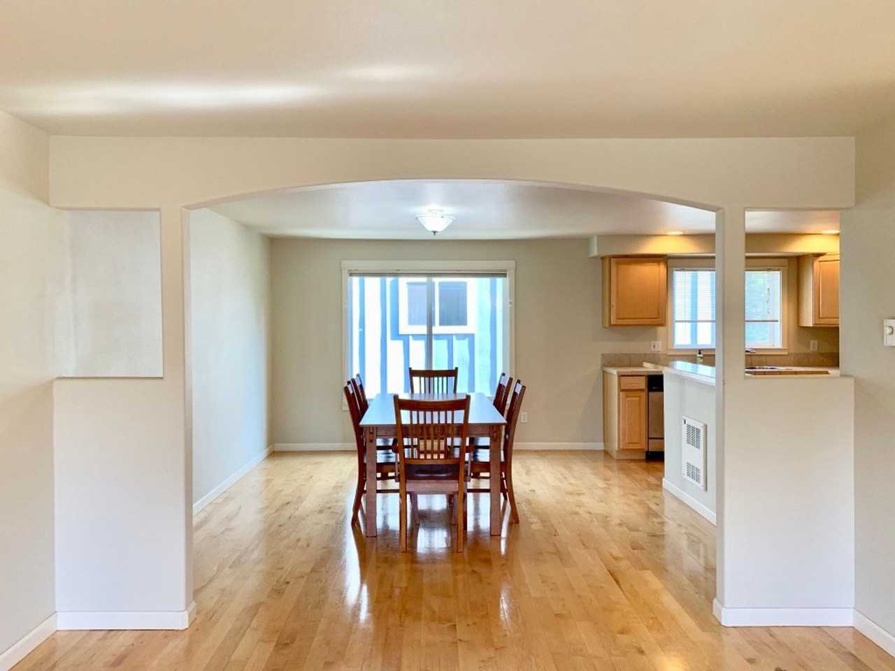 1225 Ne 124th St - Photo 7 of 24