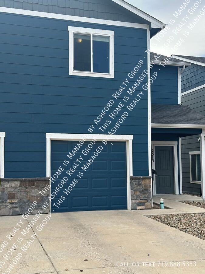 2315 Washo Cir - Photo 2 of 2