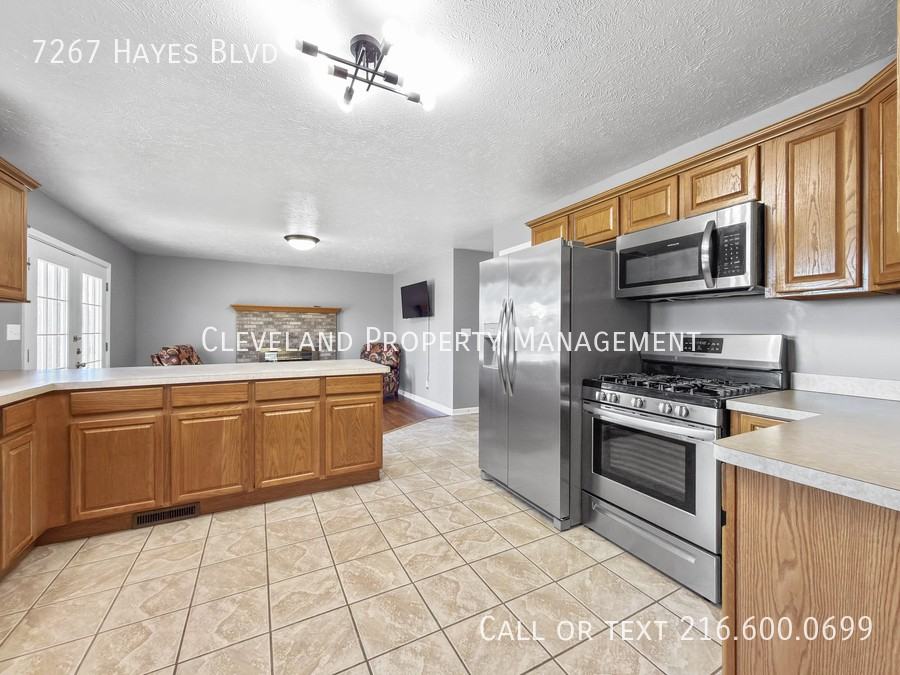 7267 Hayes Blvd - Photo 7 of 19