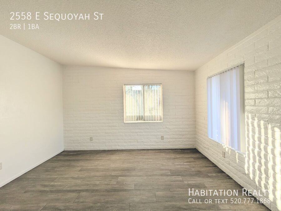 2558 E Sequoyah St - Photo 5 of 18