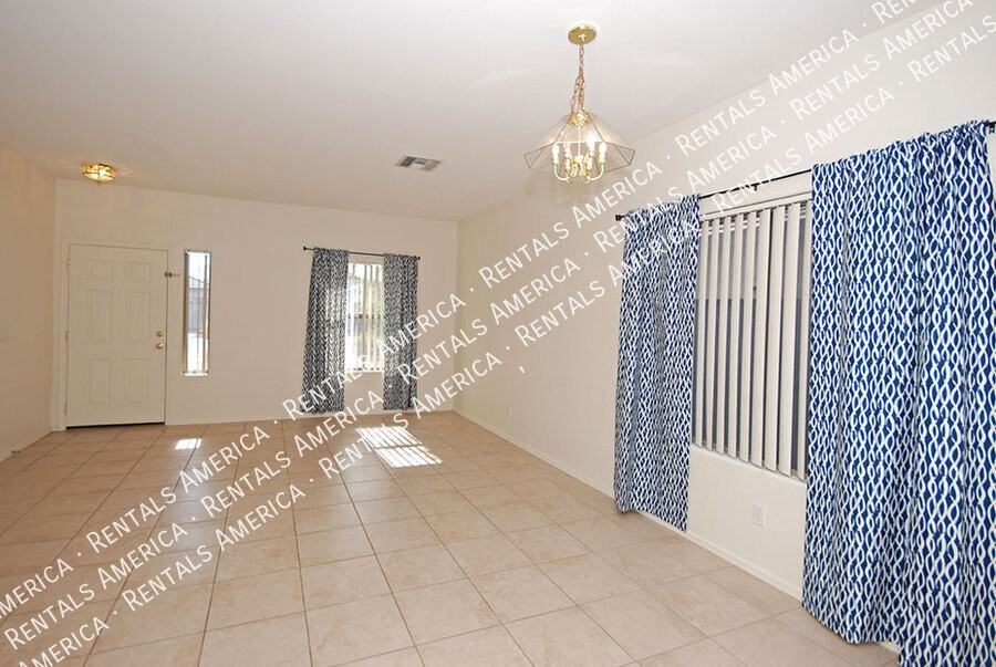 4212 N 125th Ave - Photo 6 of 31