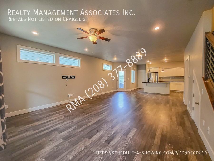 2663 W Malad St - Photo 4 of 16