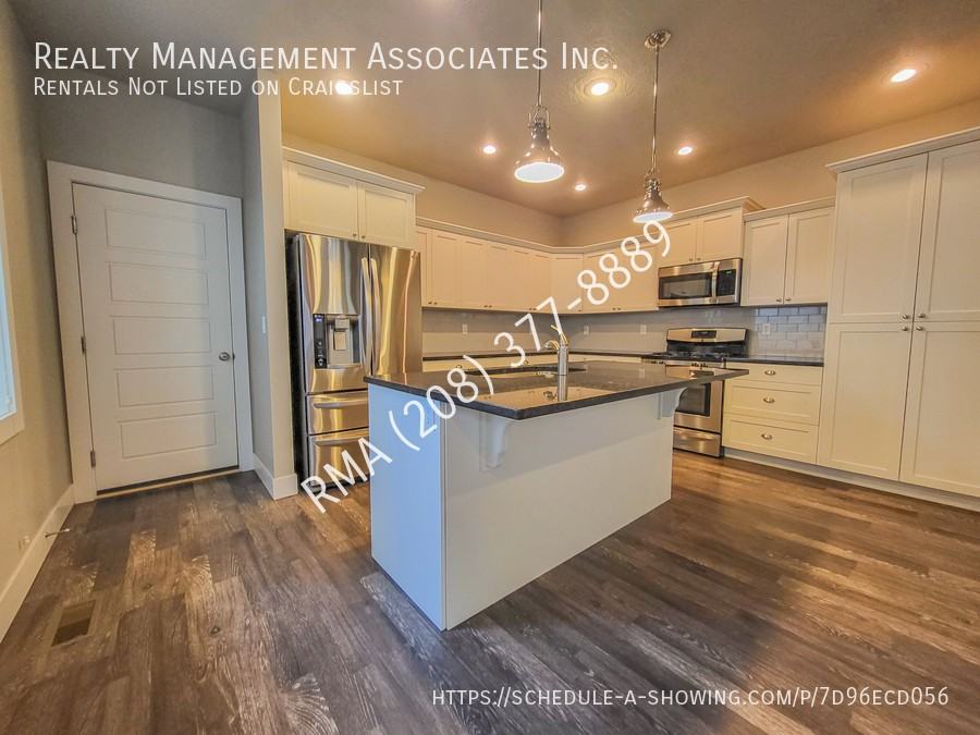 2663 W Malad St - Photo 6 of 16