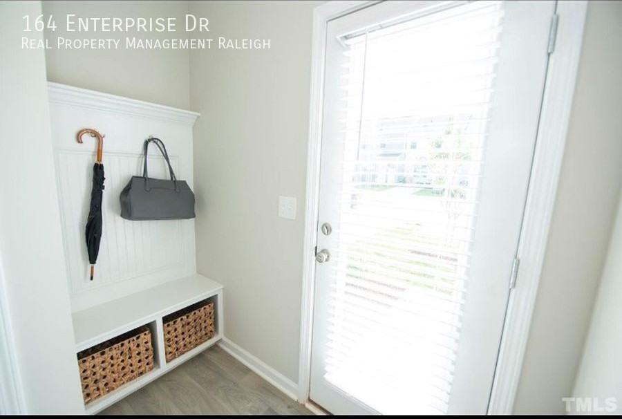 164 Enterprise Dr - Photo 6 of 9