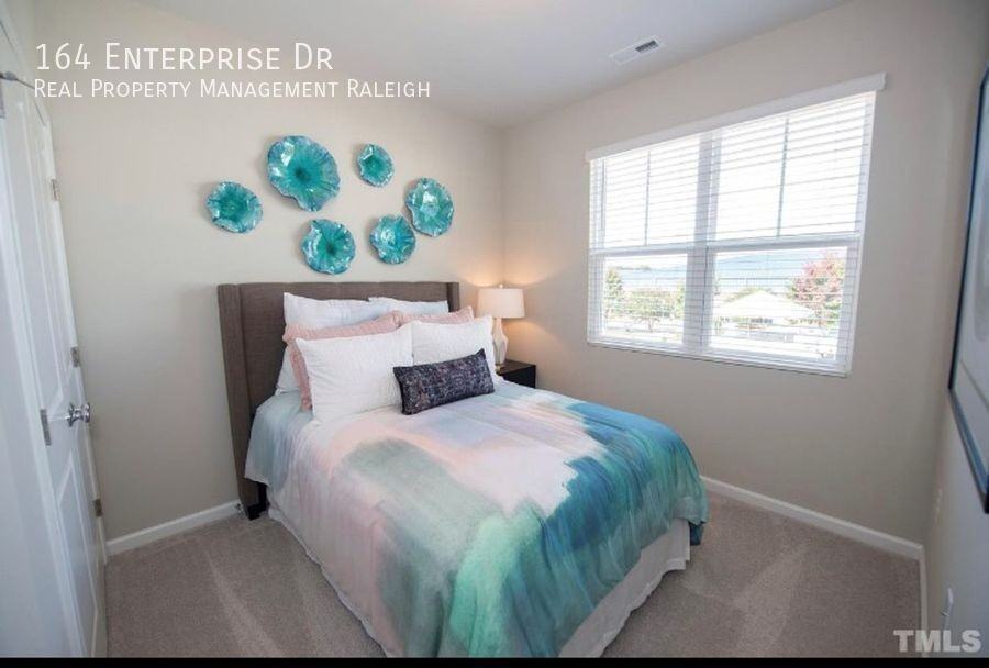 164 Enterprise Dr - Photo 7 of 9