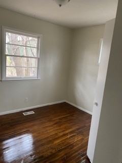 1908 Se Massachusetts Ave - Photo 2 of 6