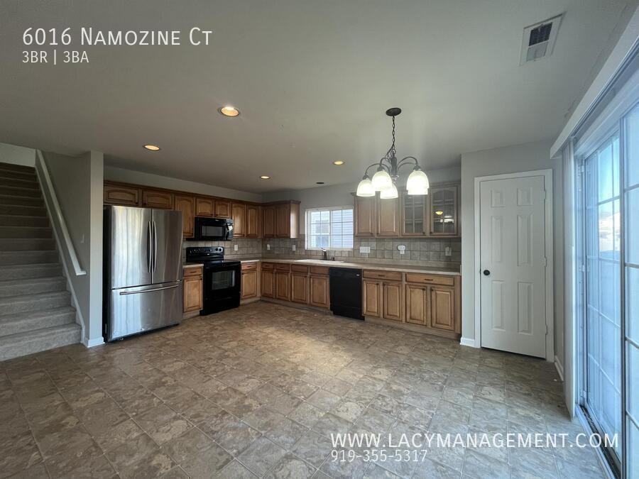 6016 Namozine Ct - Photo 7 of 30