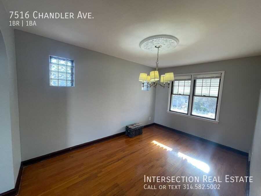 7516 Chandler Ave - Photo 7 of 18