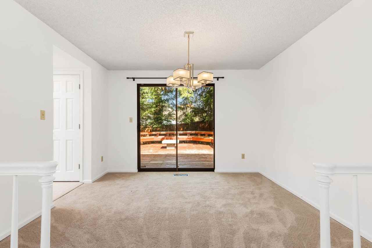 10716 Ne 144th Ct - Photo 7 of 28