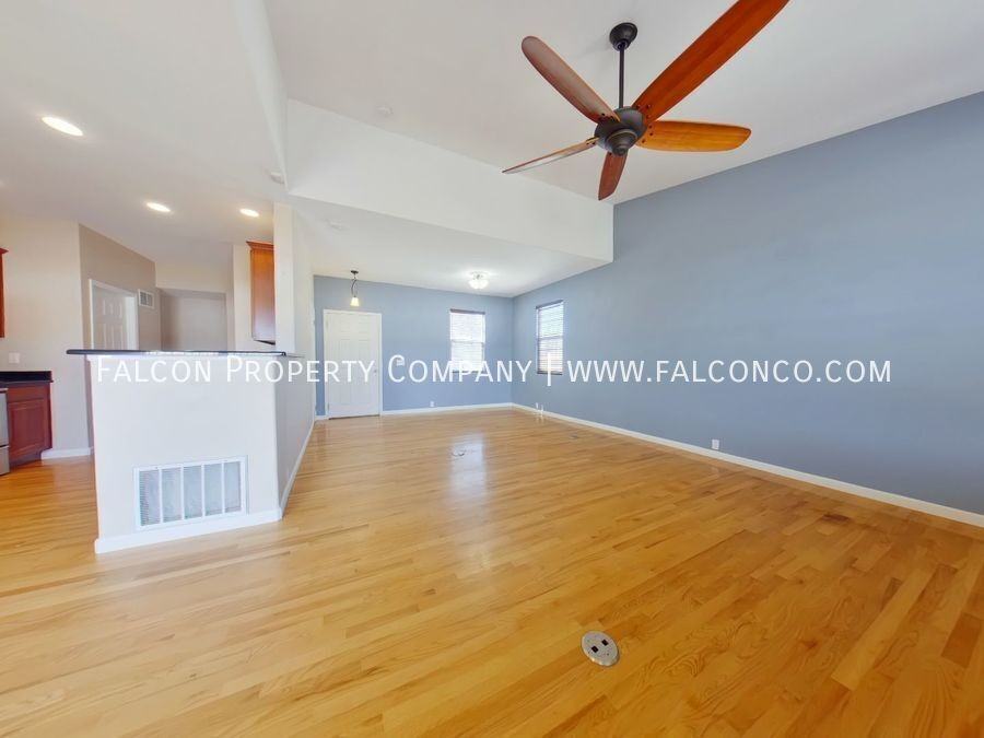 7665 Capel Pt - Photo 3 of 18