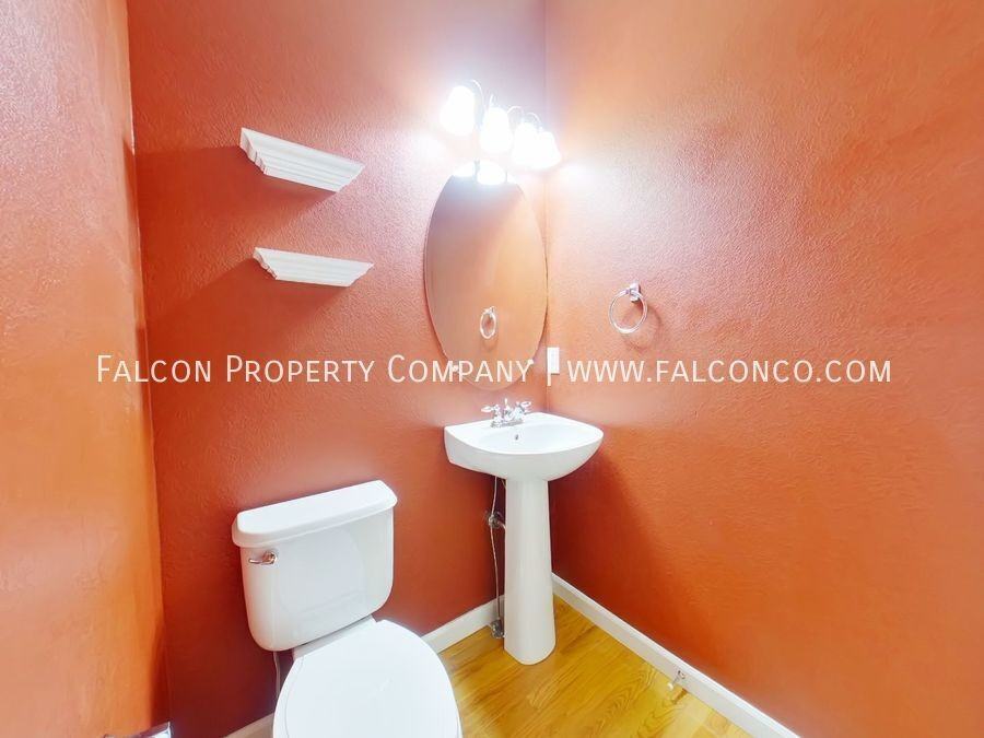 7665 Capel Pt - Photo 6 of 18