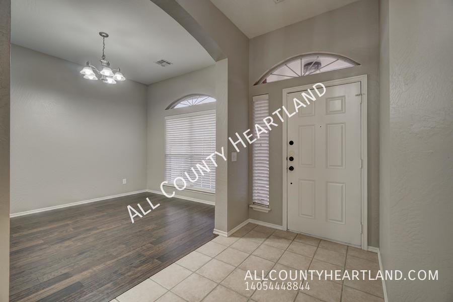 908 Black Jack Ln - Photo 2 of 16