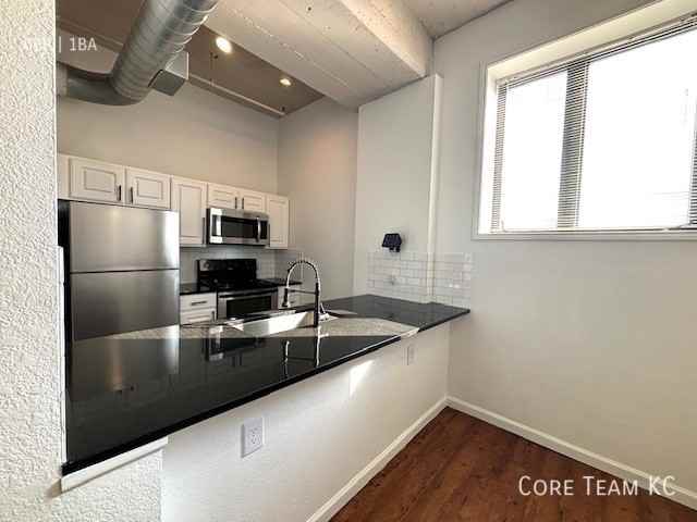 320 W 7th St #304