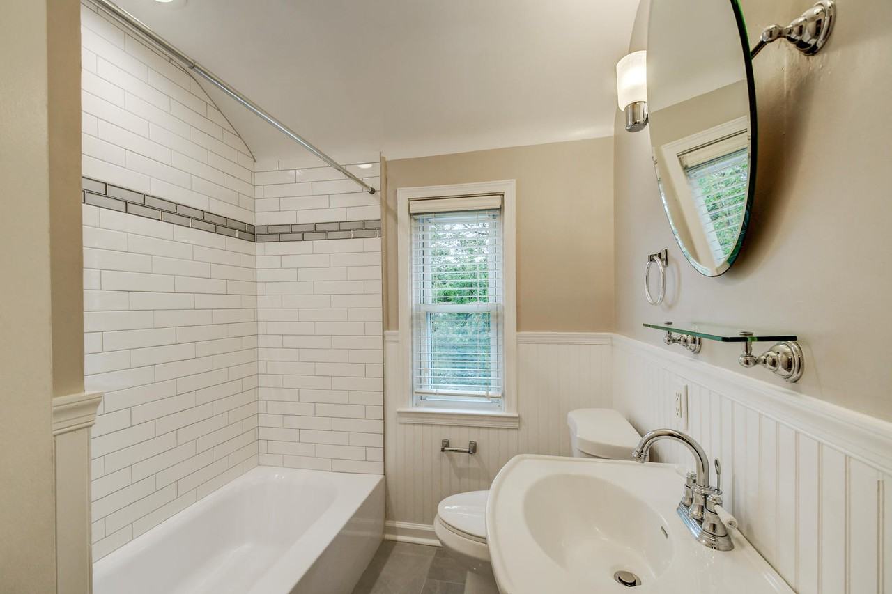 8451 Water Oak Rd - Photo 2 of 38