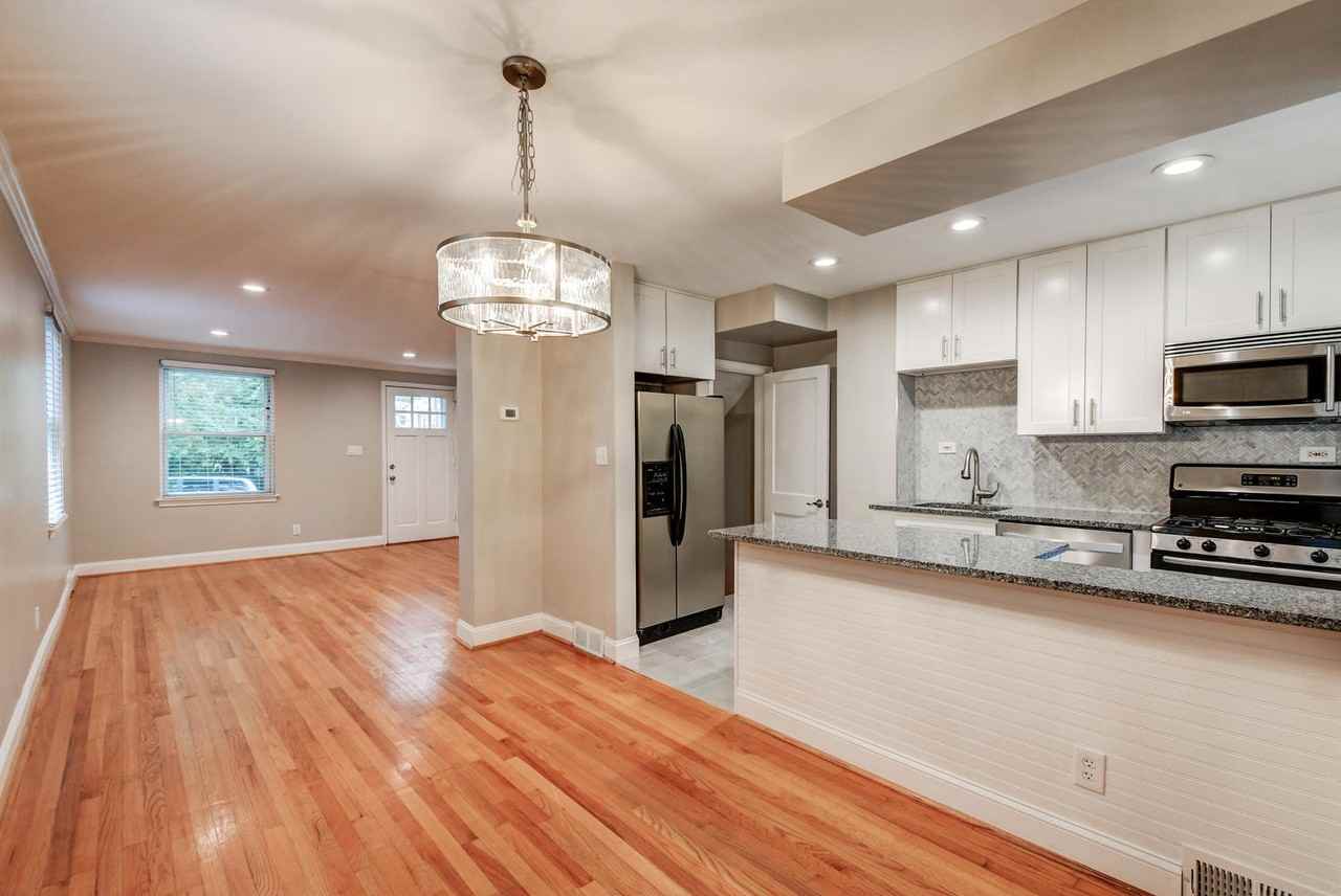 8451 Water Oak Rd - Photo 4 of 38