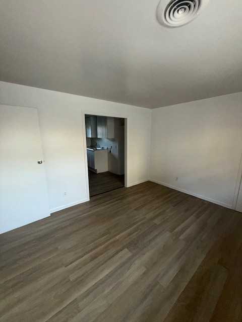 812 Pearson St #B - Photo 4 of 16