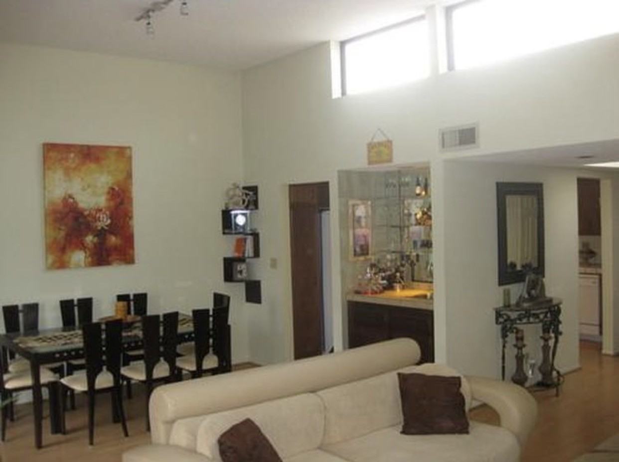 441 E San Jose Ave #301 - Photo 4 of 12