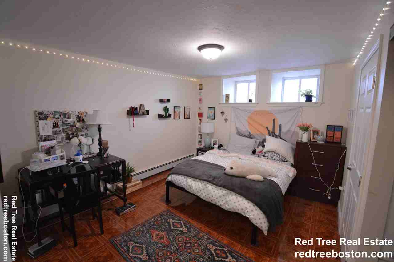 94 Pleasant St #1 - Photo 4 of 13