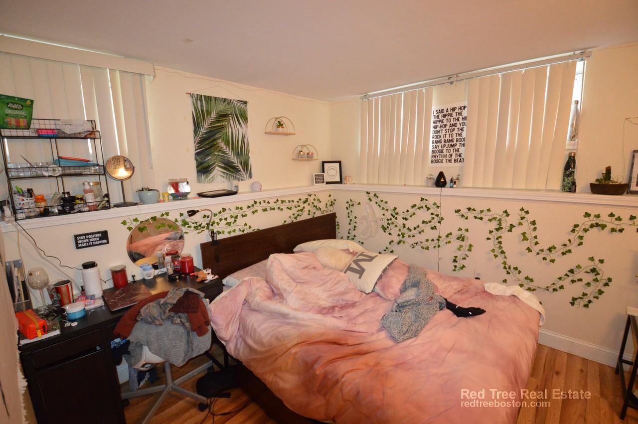 94 Pleasant St #1 - Photo 6 of 13