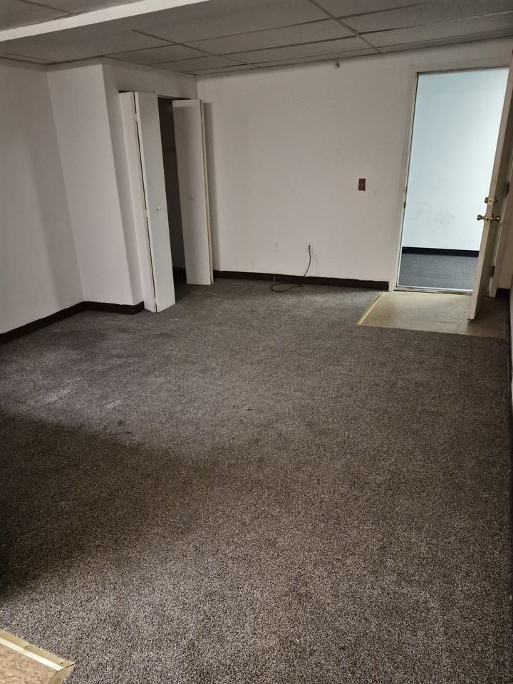 1419 N 2nd St #301 - Photo 4 of 8