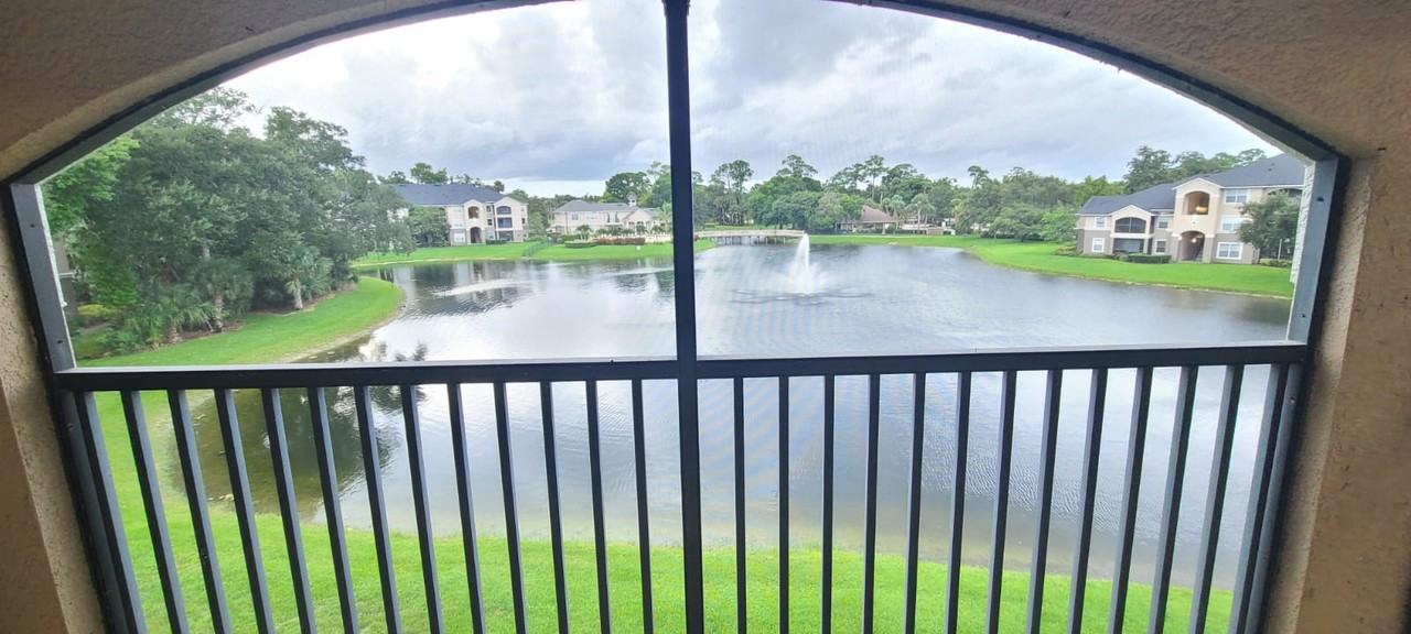 940 Village Trl #4 - Photo 2 of 44