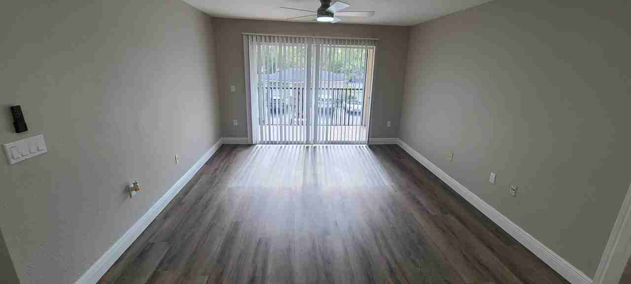 940 Village Trl #205 - Photo 6 of 37