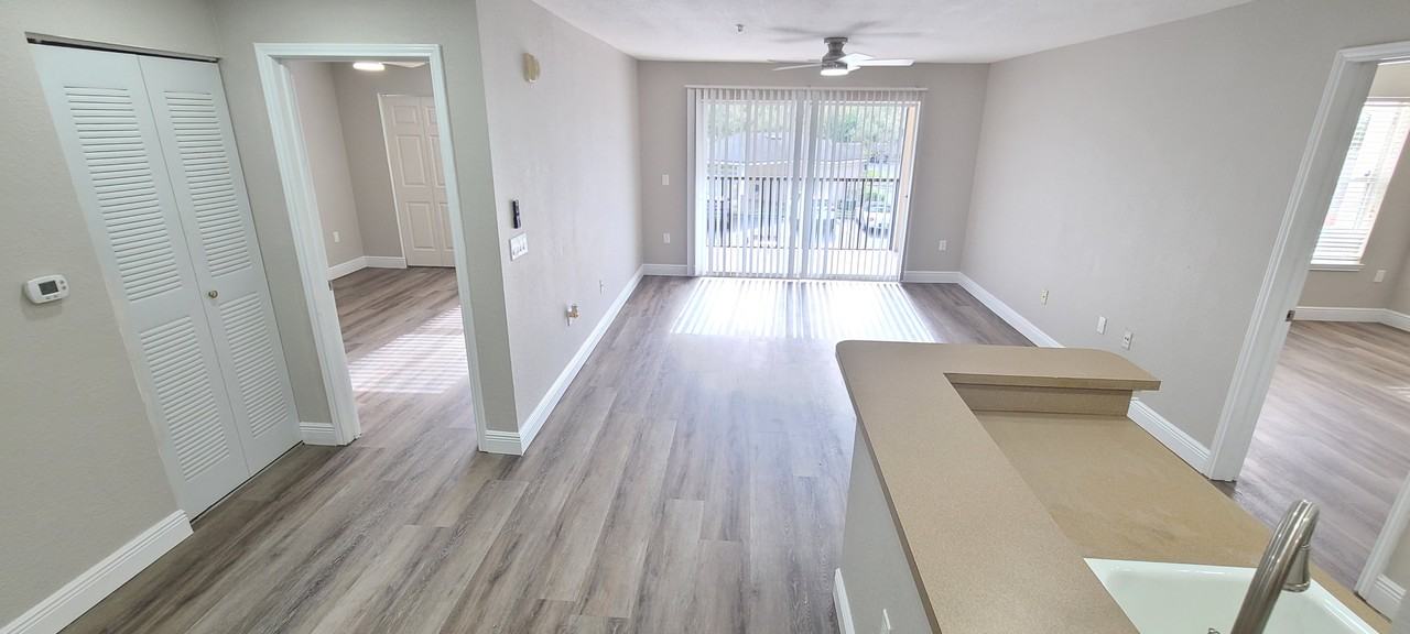 940 Village Trl #205 - Photo 7 of 37