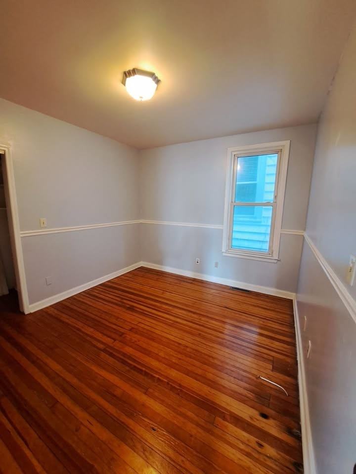 901 Nott St #1R - Photo 7 of 13