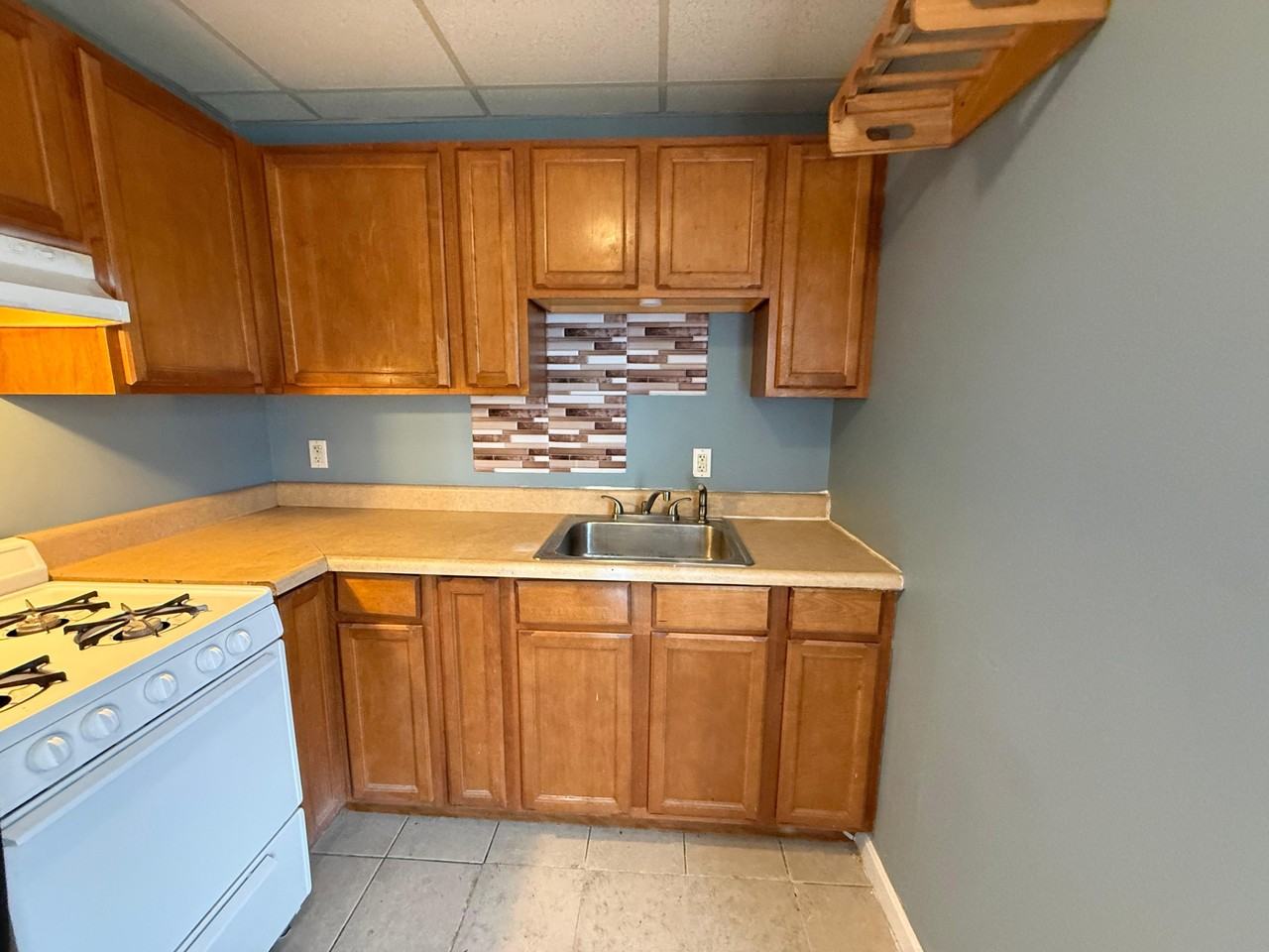 1905 N Main St #2 - Photo 3 of 28