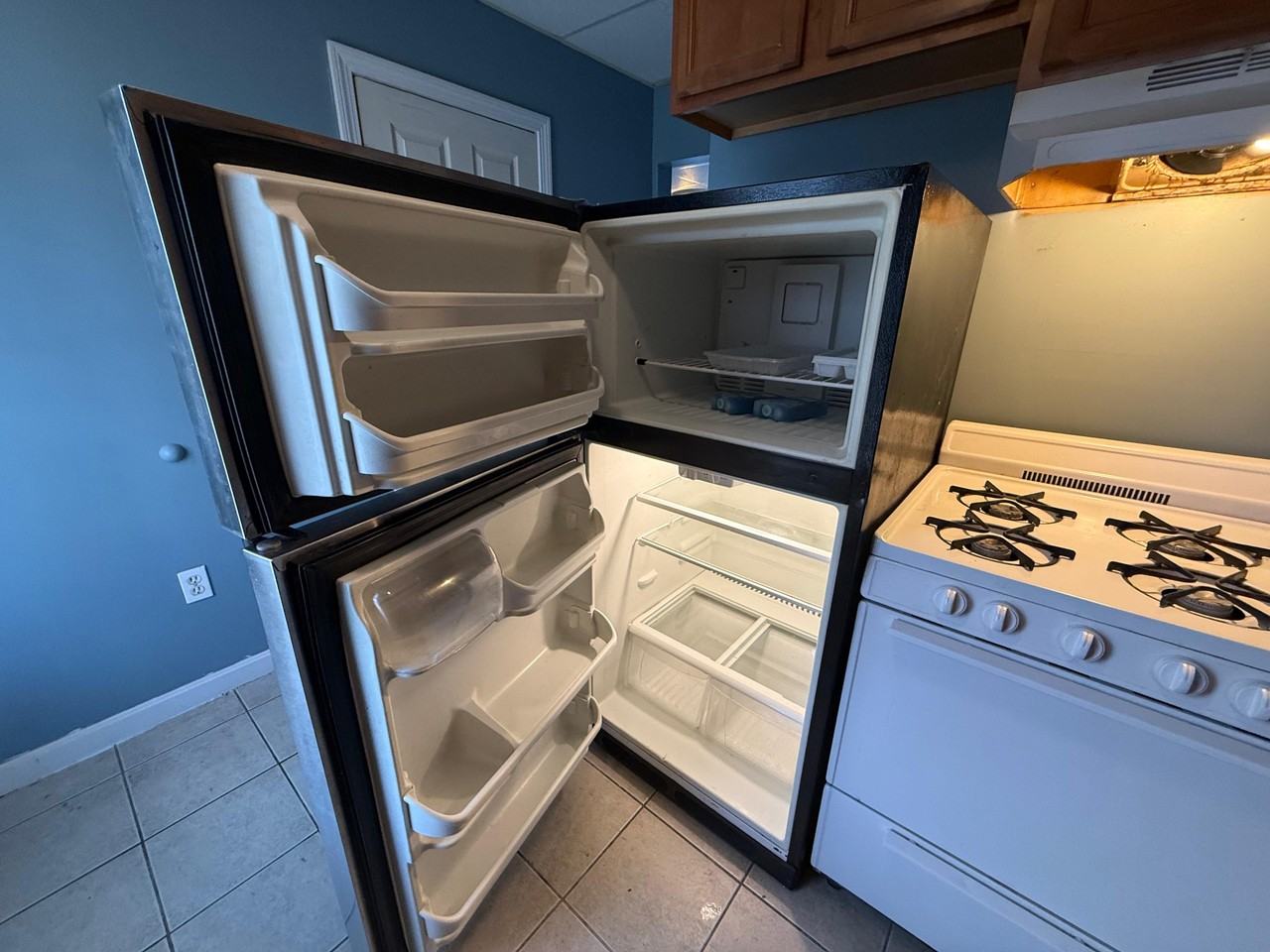 1905 N Main St #2 - Photo 6 of 28