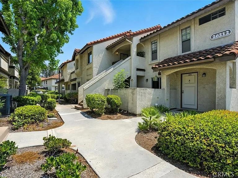 26212 La Real #D - Photo 2 of 24