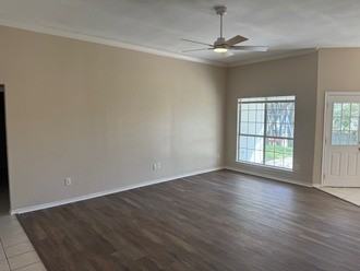 103 King Arthur Ct #NA - Photo 6 of 8