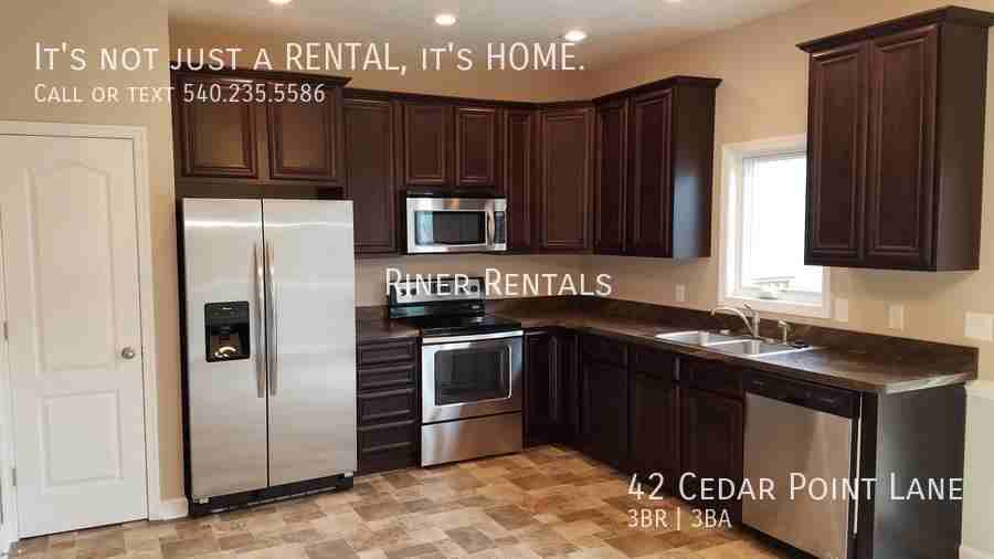 42 Cedar Point Ln - Photo 2 of 11