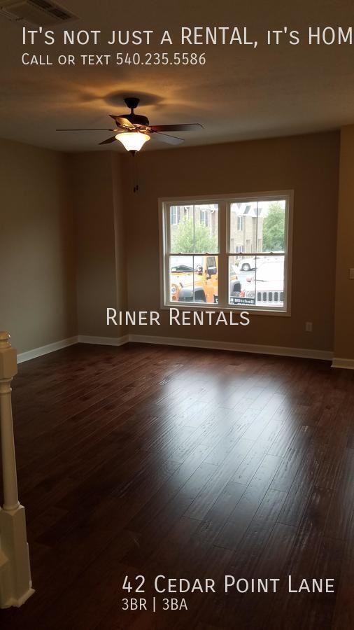 42 Cedar Point Ln - Photo 3 of 11