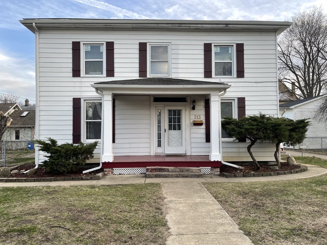 713 W Jackson St #713 - Photo 2 of 12