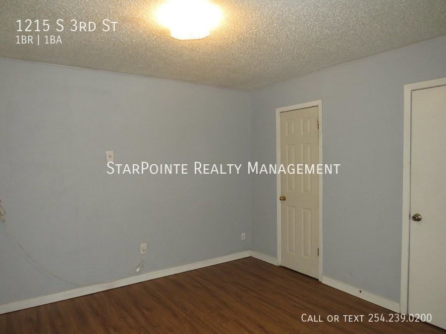 1215 S 3rd St - Photo 6 of 8