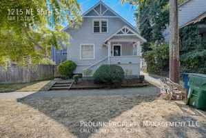 featured image of 1215 Ne 55th St