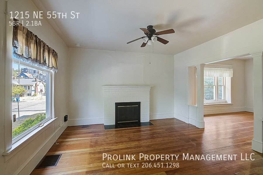1215 Ne 55th St - Photo 5 of 15