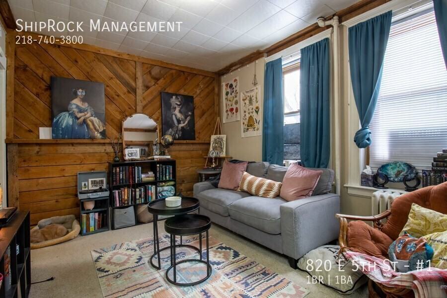 820 E 5th St #1 - Photo 2 of 10