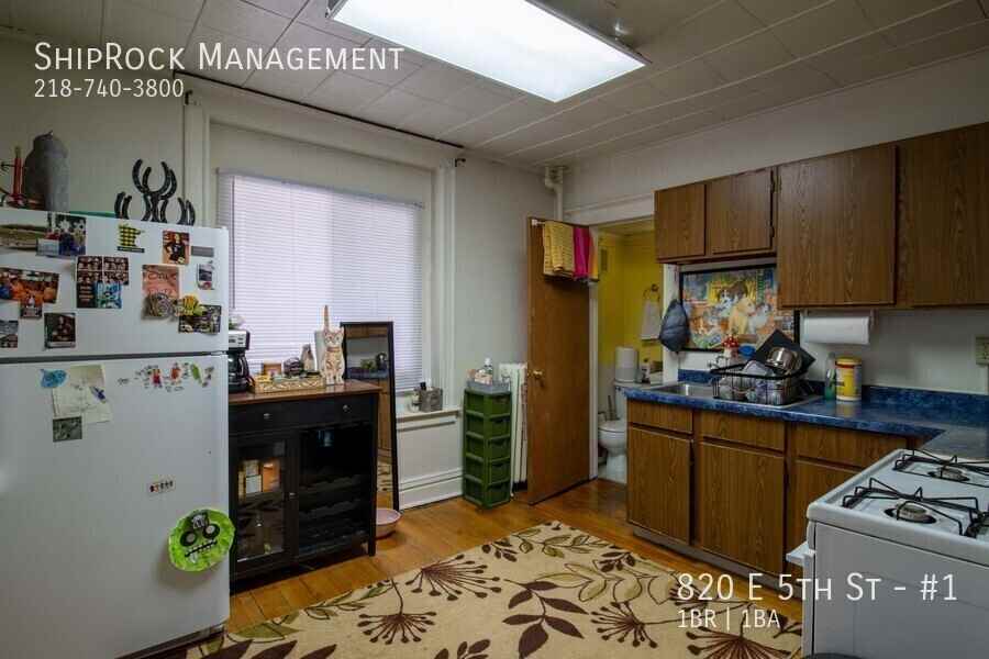 820 E 5th St #1 - Photo 7 of 10