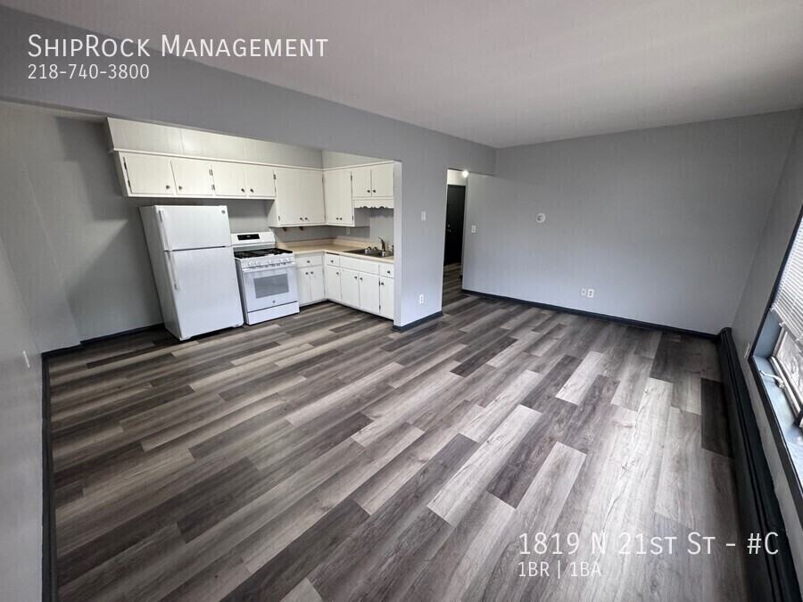 1819 N 21st St #C - Photo 3 of 9