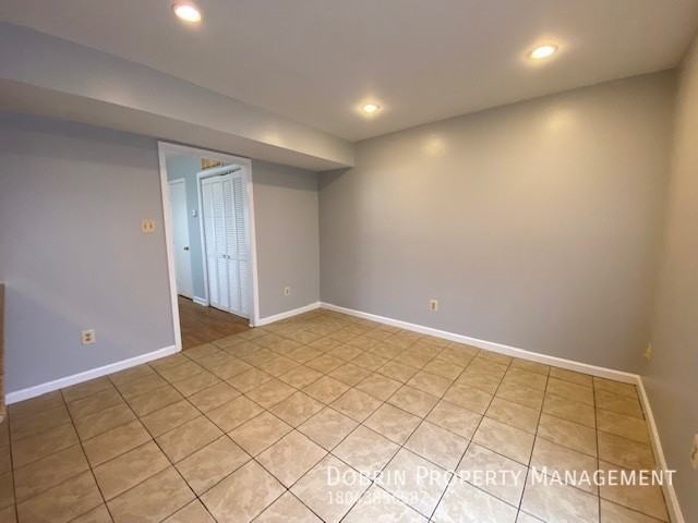 1418 Kemper St - Photo 6 of 18