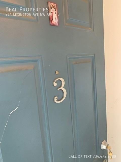 214 Lexington Ave Nw #3 - Photo 2 of 20