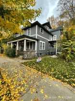 549 Logan St Se #B - Photo 1 of 1