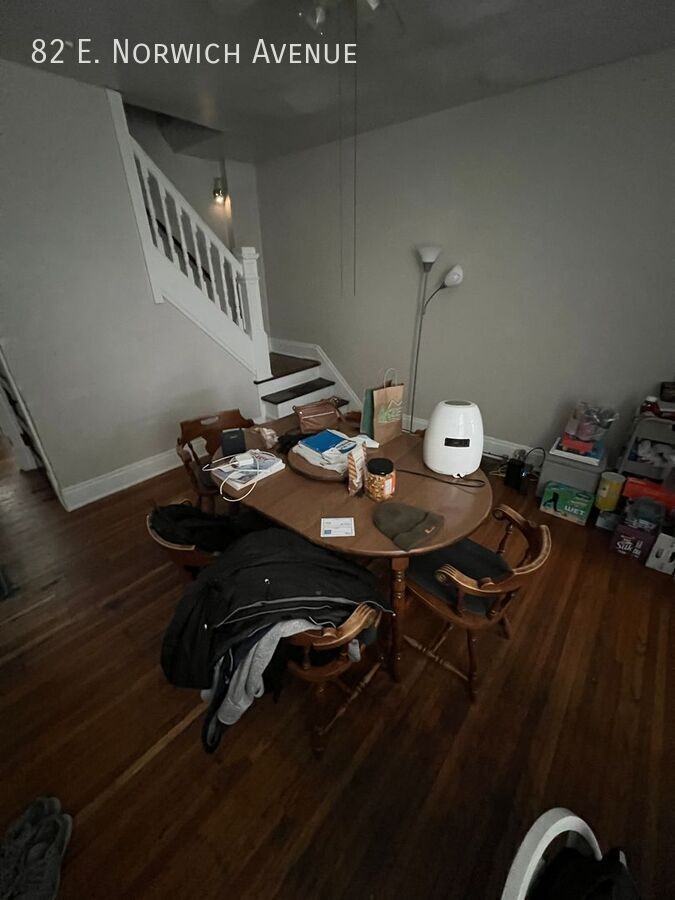 82 E Norwich Ave - Photo 5 of 13