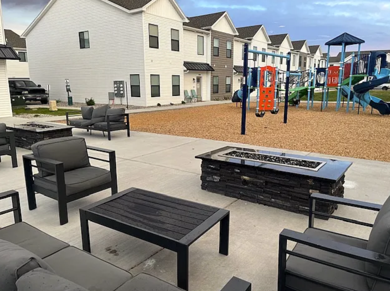 2988 Huntshire Ave #2988 - Photo 4 of 35